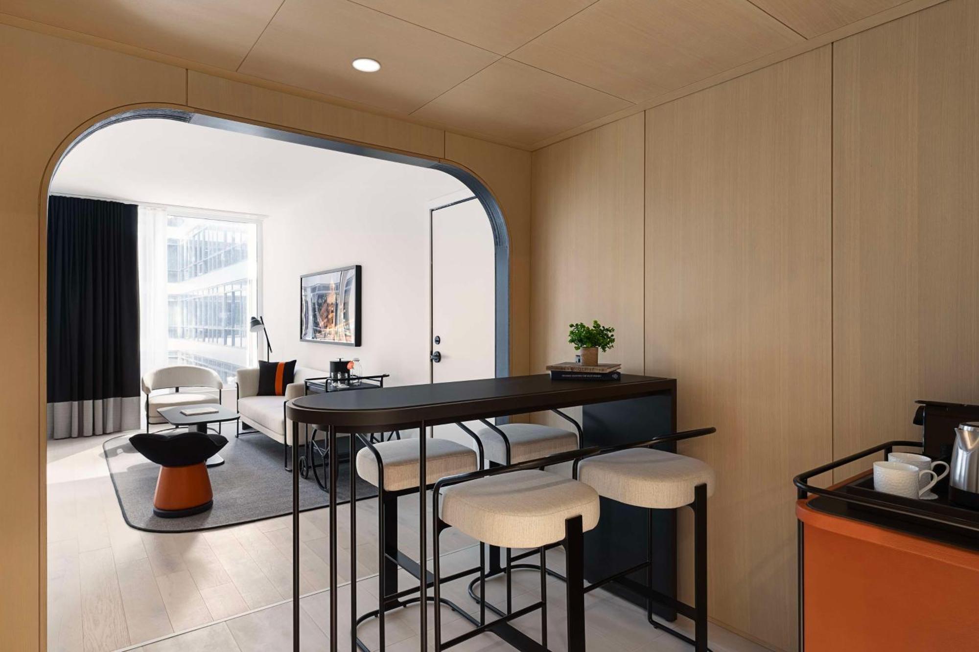 Canopy By Hilton Toronto Yorkville Exterior photo